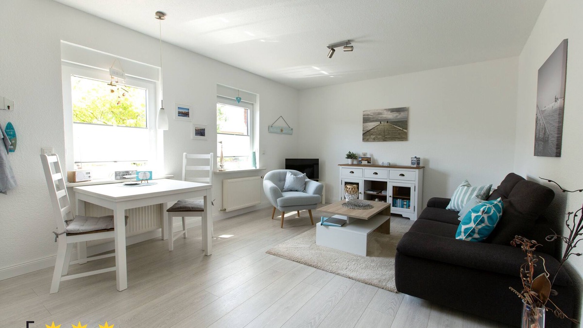 Wittbek Apartment | Your time out between the seas - Modern, quiet 2 room apartment near Husum