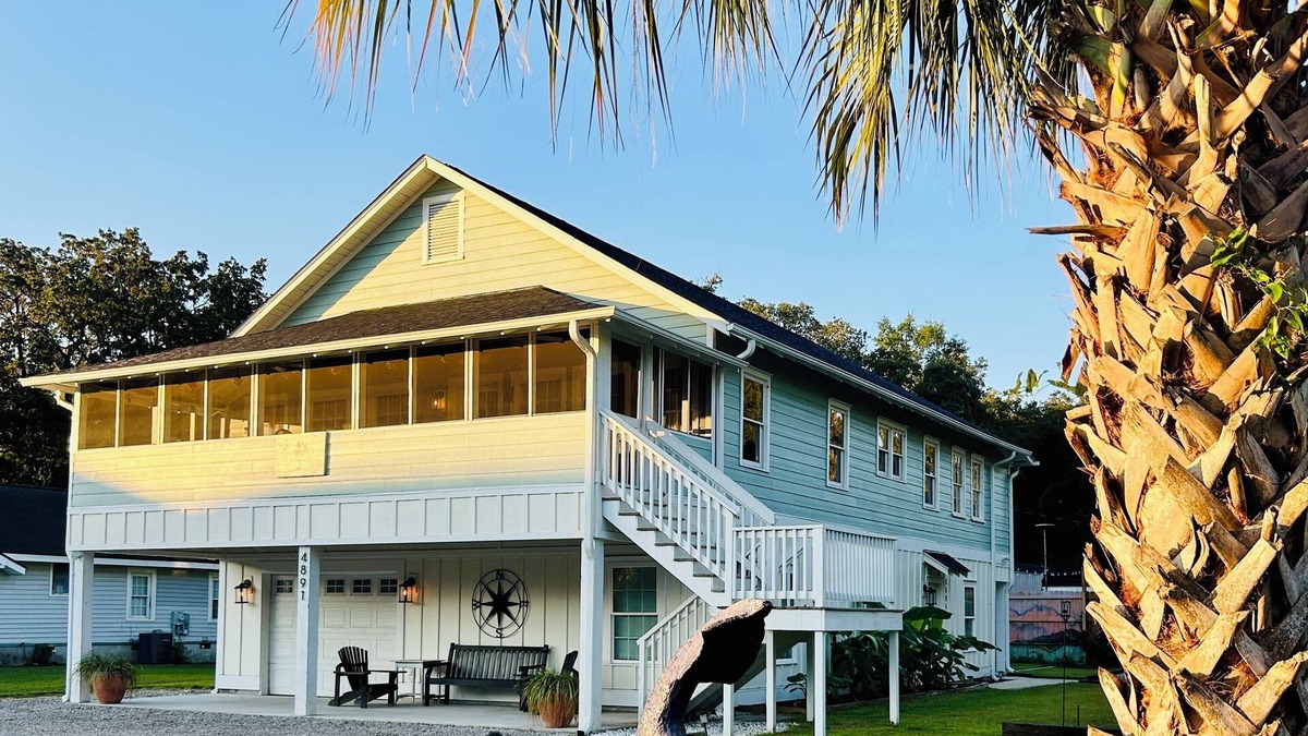 Murrells Inlet House | Your Ultimate Coastal Retreat! 5 bedroom, 4 bathroom home in Murrells Inlet, SC!