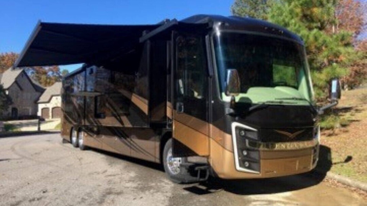 Gunter Afs House | Your Vacation in Style! Enjoy your family on the Road with Comfort & Class!!