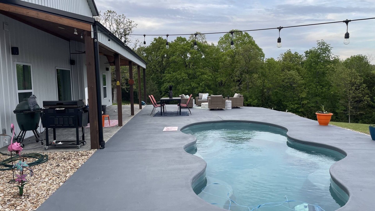 Gamaliel House | Your very OWN Paradise with private pool and hot tub!