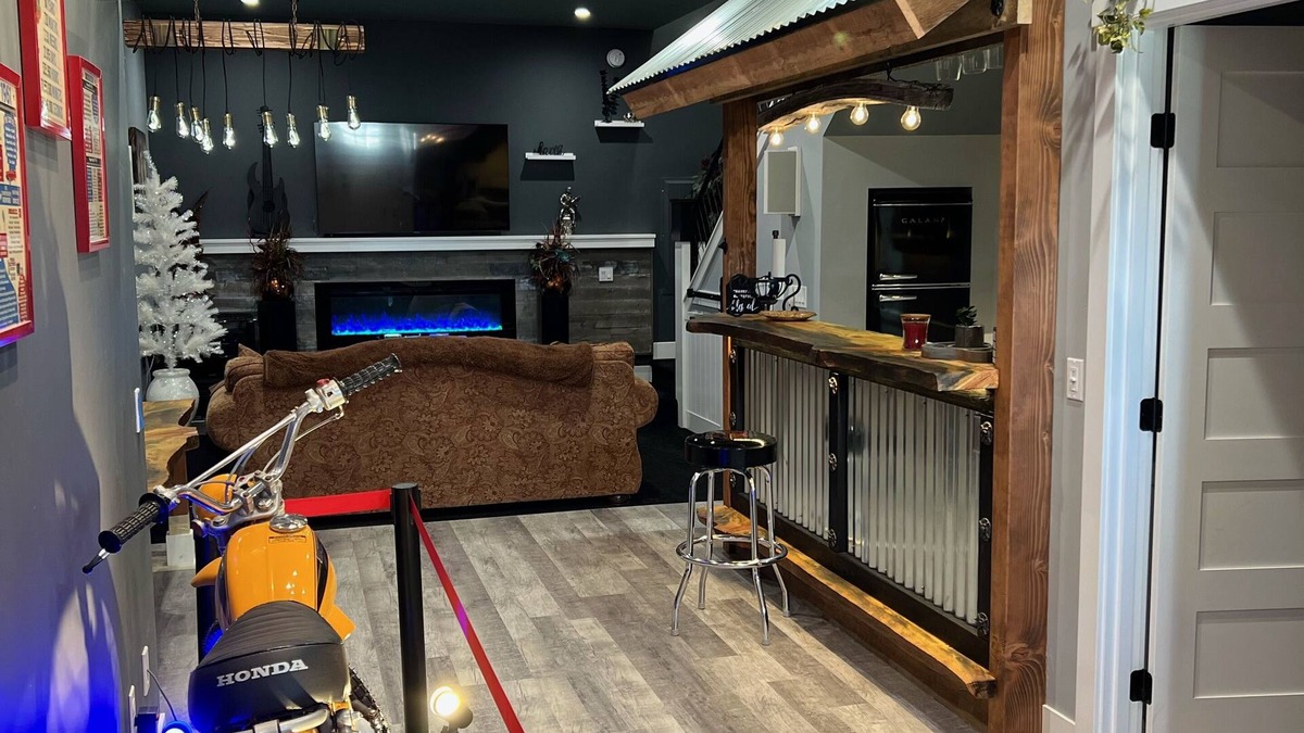 Post Falls House | Your Very Own Sports Bar!