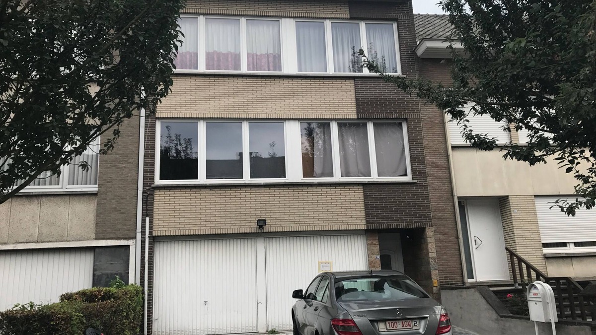 Zaventem Apartment | ZAVENTEM BRUSSELS AIRPORT APPARTMENT-4(10 mins walk to Airport:Citybus