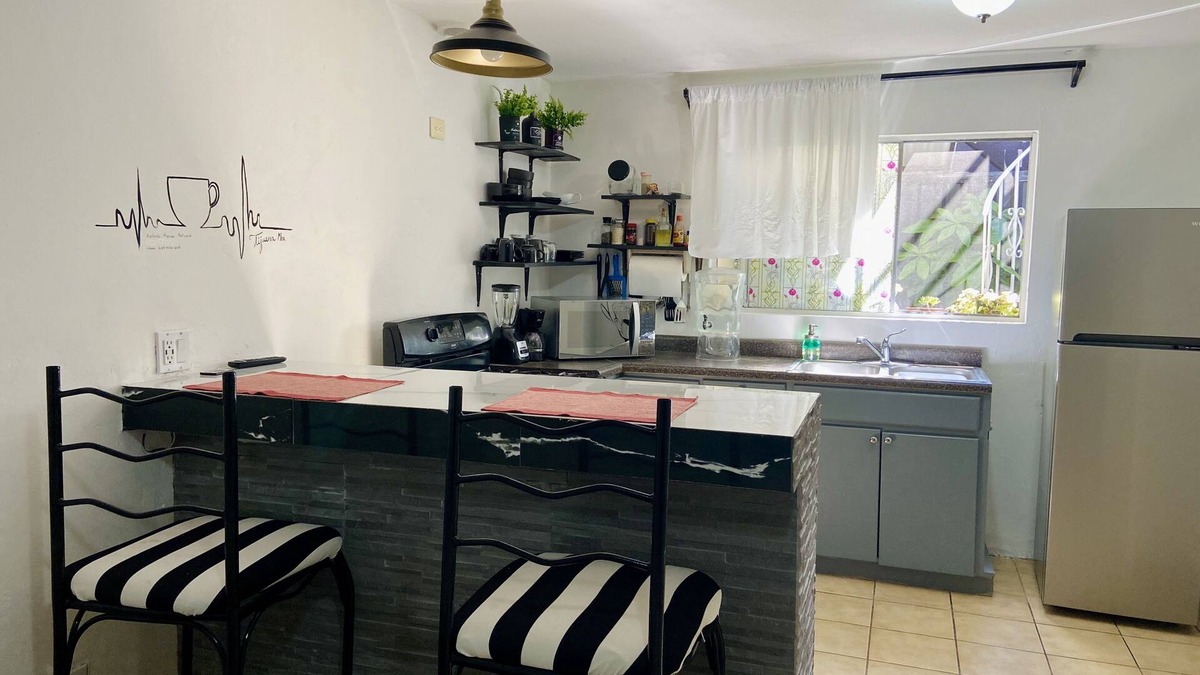 Costa de Oro Apartment | Zebra Studio - 1 double-bed, kitchen