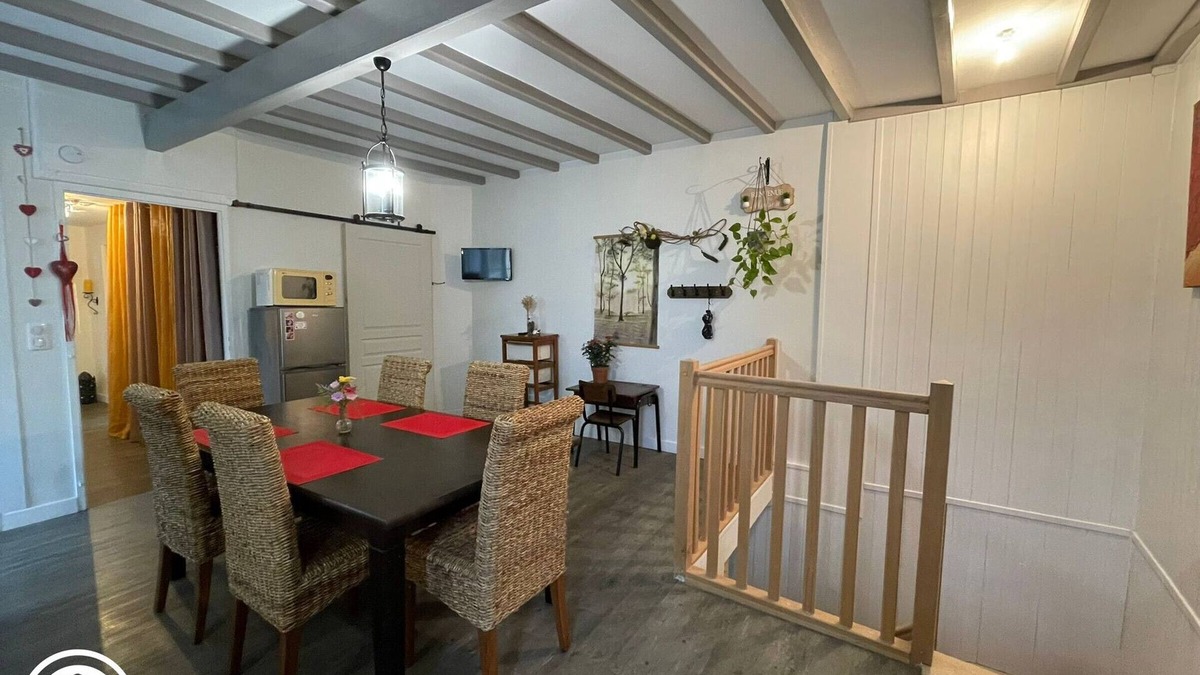 Saint-Hilaire-des-Loges Apartment | Zen and Comfort Cottage in South Vendée near Marais Poitevin Natural Park