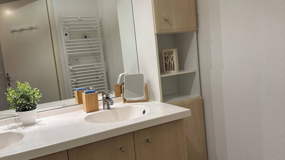 Grenade-sur-Garonne Apartment | Zen & chic