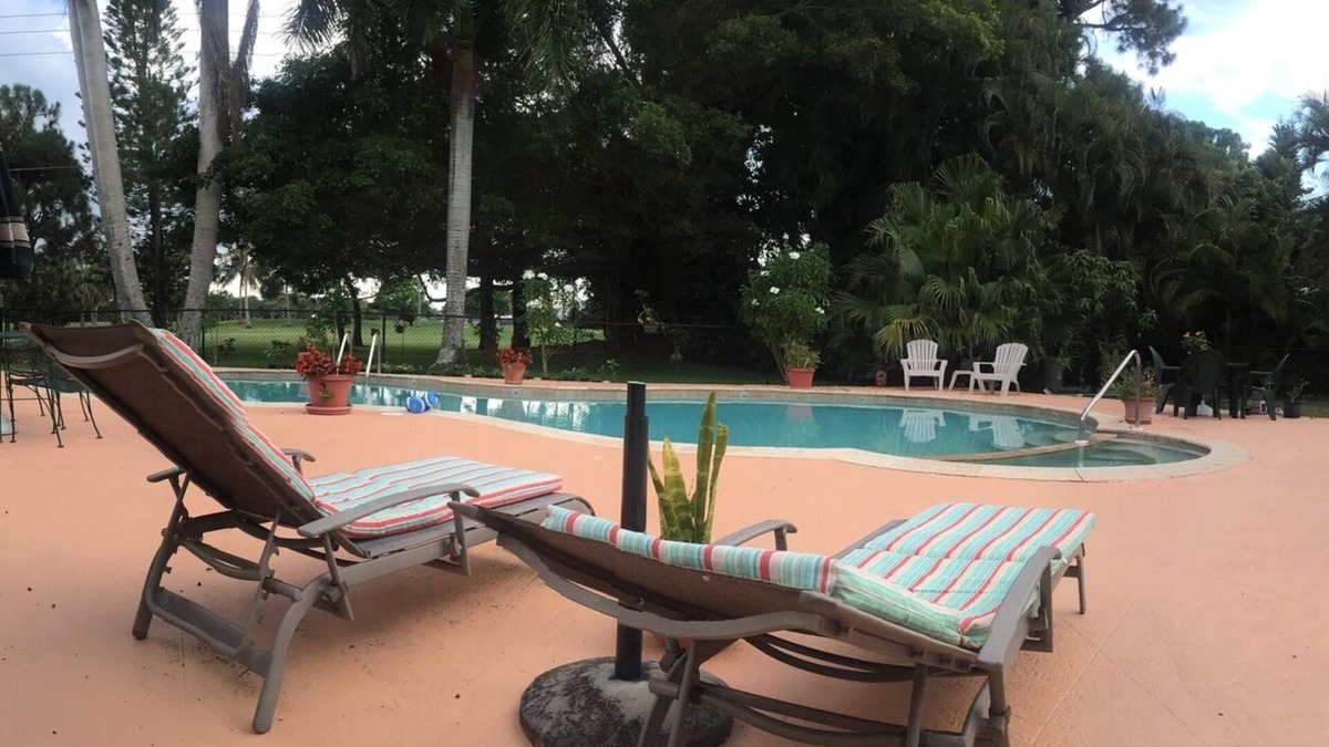 Coquina Sands Apartment | Zen Garden Private Guest House by Beach n Golf