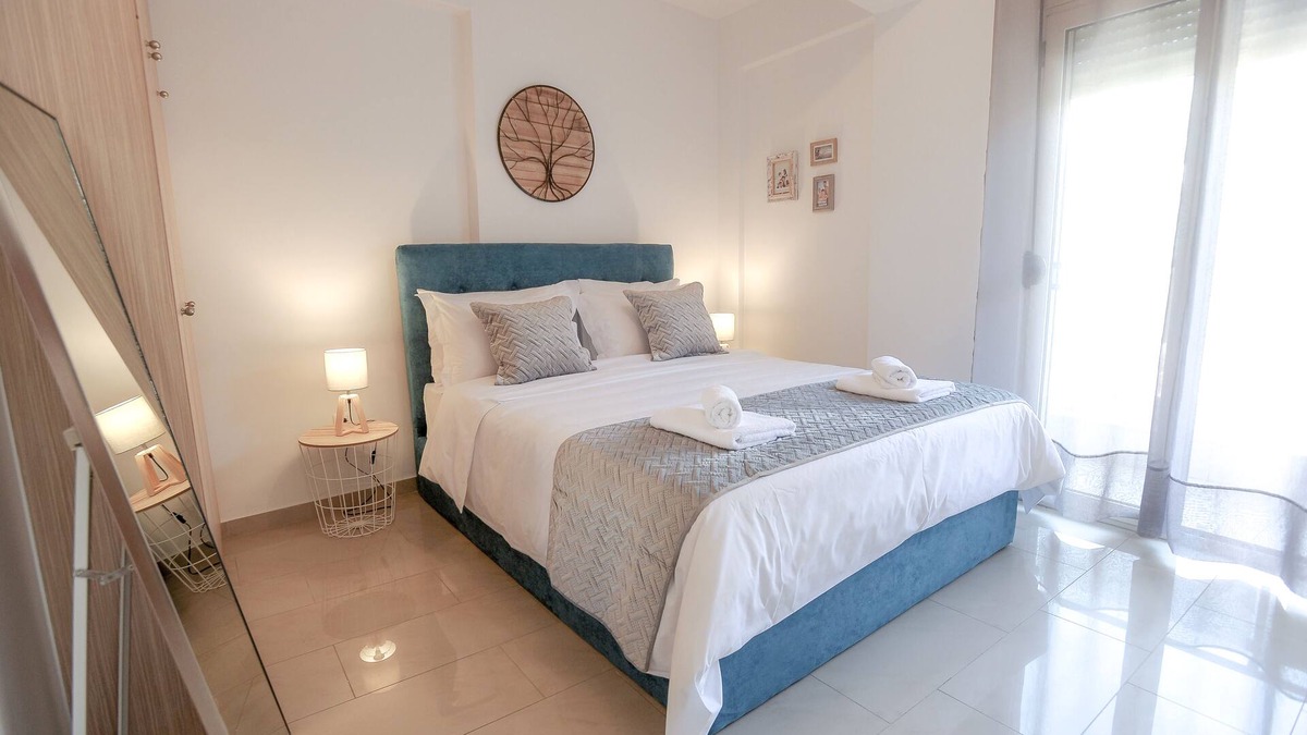 Thessaloniki Apartment | Zen & Geo's HOME brand new place!