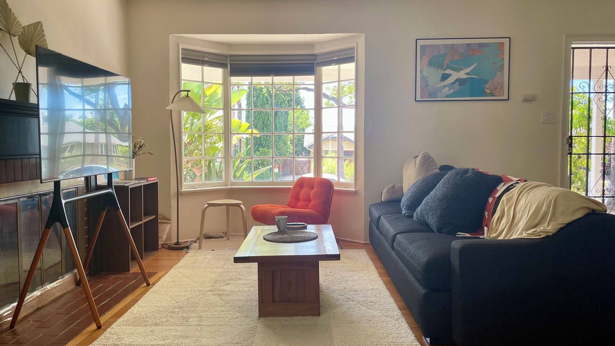 North Central House | Zen Modern 2QueenBed/1Ba Home w/Fiber Internet + Dedicated Workspace + Patio