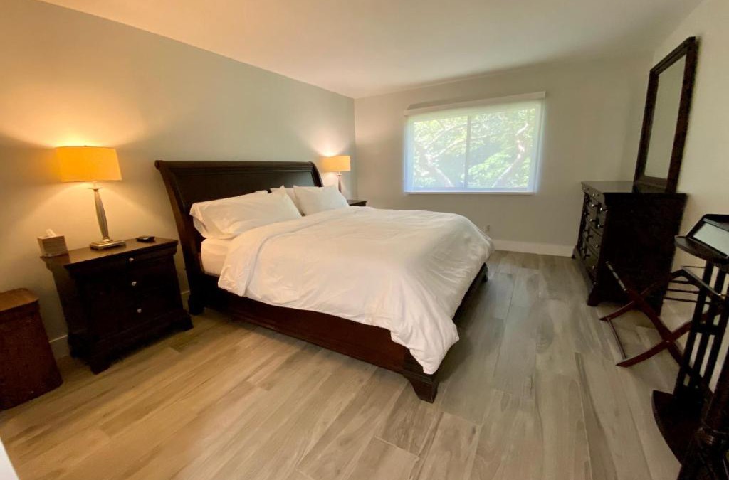 Weston Apartment | Zen Weston Condo Centrally Located