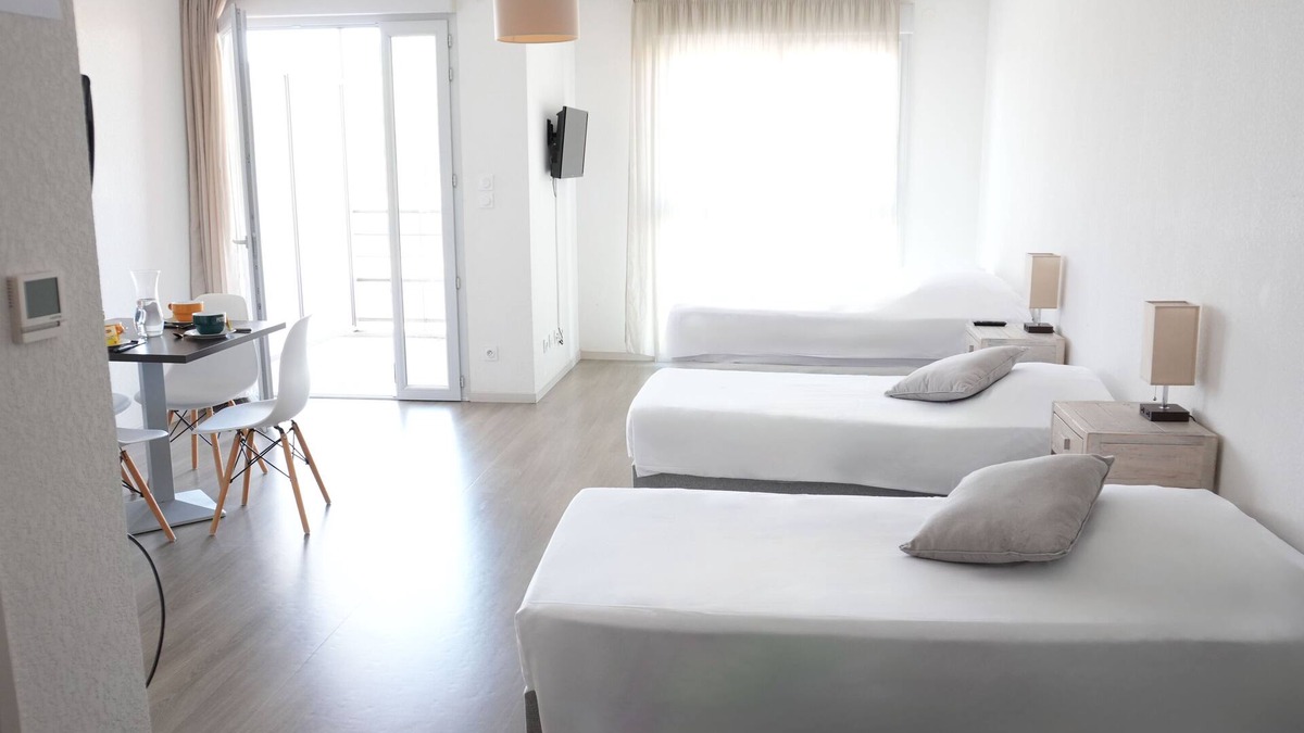 Yzeure Apartment | Zenao Appart'hotel - Yzeure
