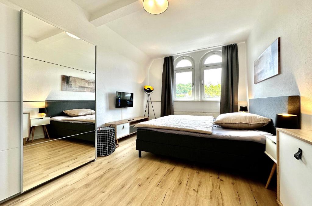 Eisenach Apartment | Zentral gelegene DG-Wohnung mit 4 Schlafzimmern