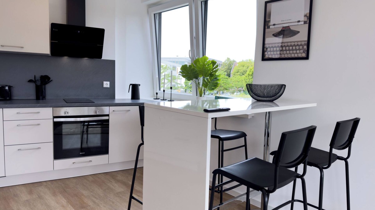 Innenstadt Apartment | Zentrales Apartment mit Kostenlosem Parkplatz. Haustierfreundlich!