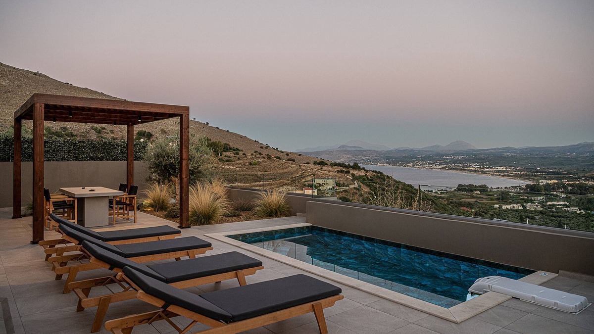 Exopoli Villa | ZeusCave Chania