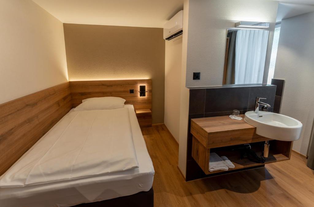 Stettlen Hotel | ZIEGELHÜSI Hotel - Self CheckIn, Stettlen bei Bern