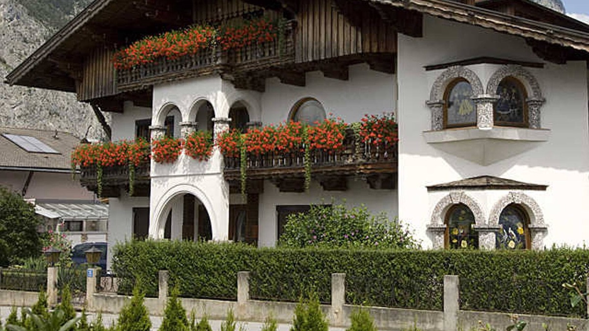 Kematen in Tirol Apartment | Zimmer A 1 - Gästehaus Gattringer