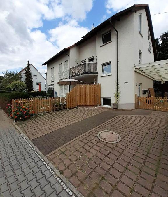 Nordenstadt Apartment | Zimmer Frei 2