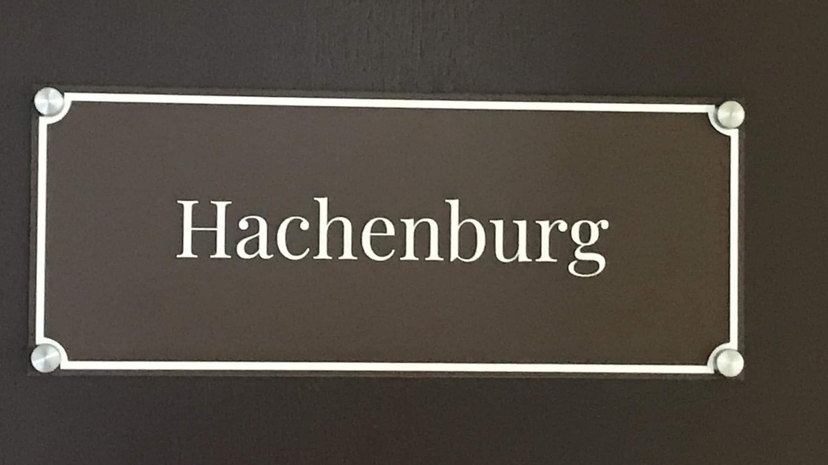 Alzenbach House | Zimmer Hachenburg - Landgasthof Zum Dorfkrug