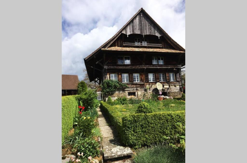 Knonau Ski Chalet | Zimmer in schmuckem Stöckli mit atemberaubender Aussicht