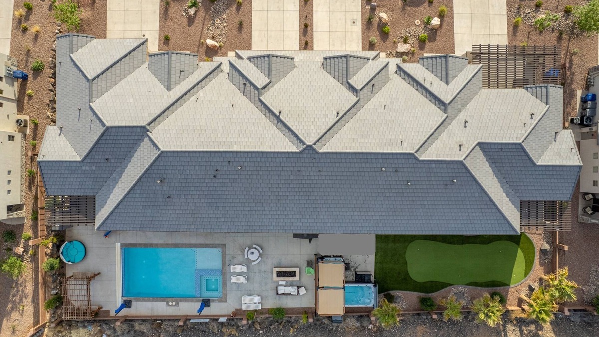 Hurricane House | Zion Village-Corp Retreat-Family Reunion-Private Heated Pool-Zion-Bryce-Golf