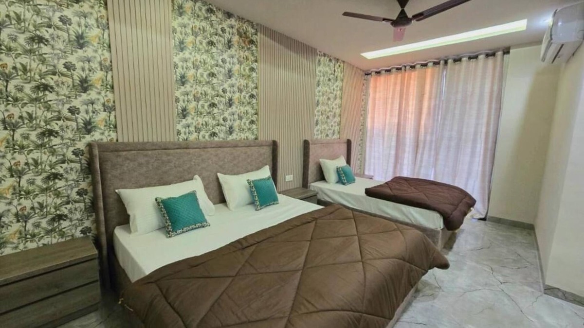 Agra House | Zipcode Stay : Deluxe Triple Roomn