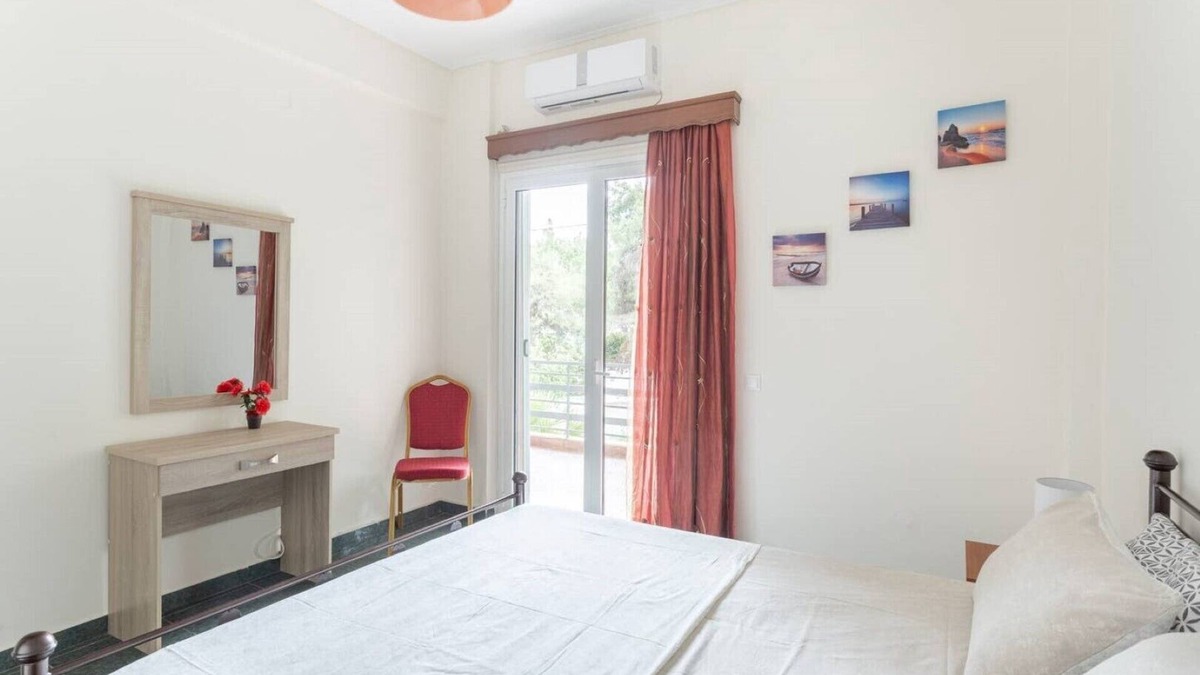 Nea Makri Apartment | Zoumperi beach house