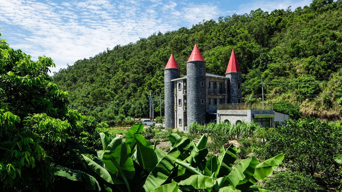 Jiaoxi Bed & Breakfast | Zum Adler Castle B&B