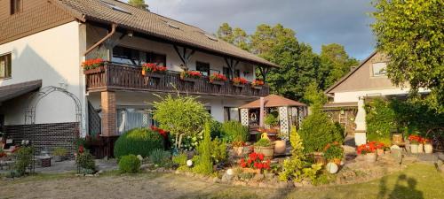 Stadtallendorf Apartment | Zum Herrenwald