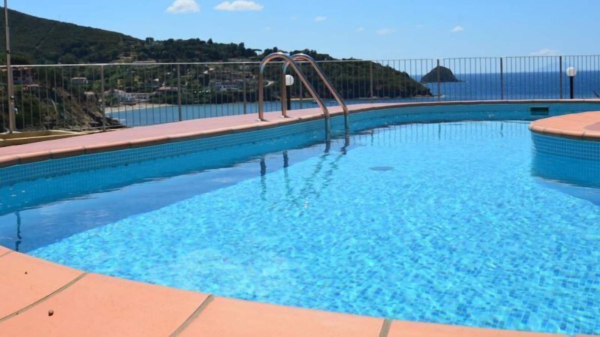 Morcone Villa | Zwei kleine Oasen, eingebettet zwischen den Felsen der unberührten Natur. Kleines Schwimmbad