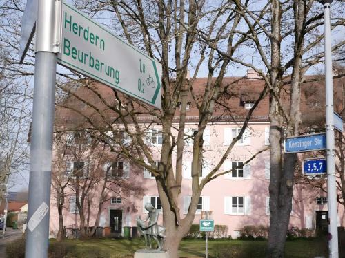 Bruhl-Beurbarung Apartment | zweiteheimatfreiburg