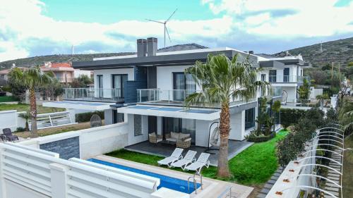Cesme Villa | Çeşme lüks huzurlu yeni villa
