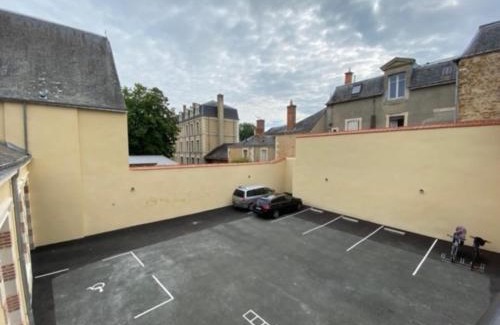 La Fleche Apartment | école 103