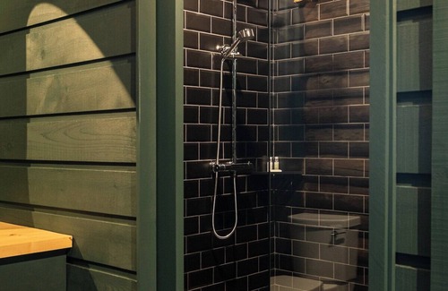 Saint-Simeon Cabin | ÖBois Charlevoix: L'Écurie 4 (bedroom)