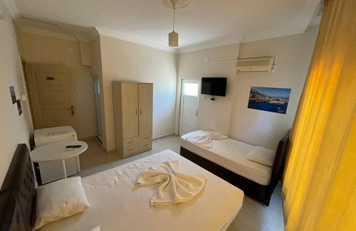 Aydincik Hotel | Ünlü Konaklama Kafe