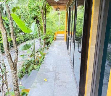 Thach That Resort | Đầm sen Resort