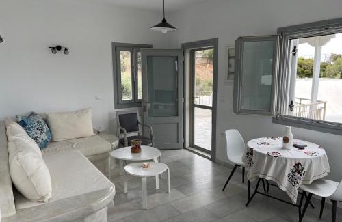 Moutsouna House | Αρμυρό νερό
