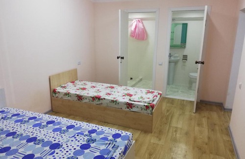 Kapchagay House | Гостевой дом Сафар