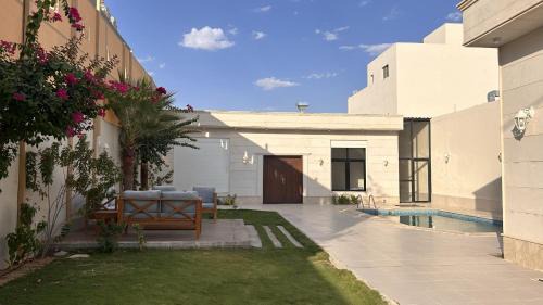 Al Qassim Ski Chalet | شاليه نيفا الفندقي