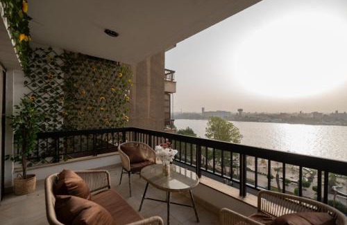 Downtown Cairo Apartment | شقة مطلة على ممشى اهل مصر