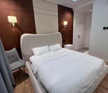 Shaqra Apartment | شقــة فخمـــة