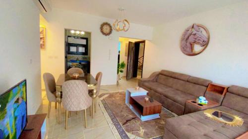 Madinaty Apartment | شقه مفروشه فندقيه