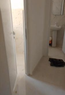 Al Batinah North Governorate Apartment | غرفة بمطبخ وحمام خاص