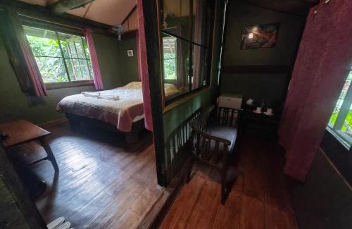 Mae On Cabin | ธารทอง ลอดจ์ Tharnthong Lodge