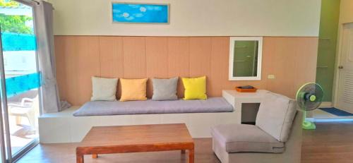 Pak Nam Pran House | บ้านพิม