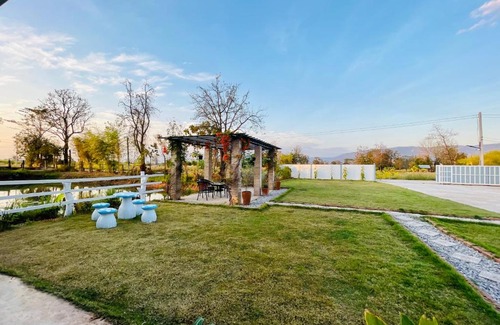 Nong Bua Daeng House | บ้านสวนปลายนา ban suan plaina