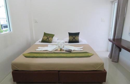 Fang Hotel | บ้านอารีย์