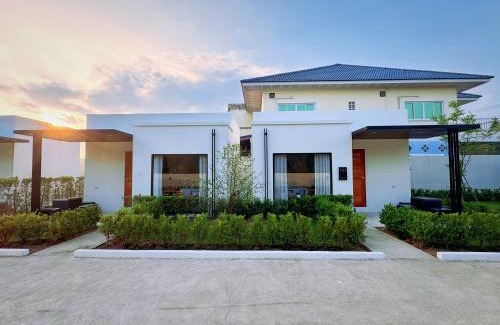 Khlong Lan Phatthana Resort | มนต์จันทรา เฮ้าส์