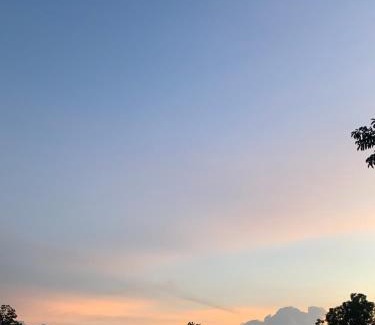 K. Sri Narong House | รีสอทมีโอ