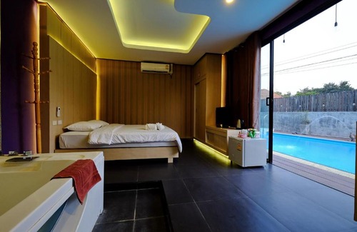 Nakhon Ratchasima Hotel | ลอฟท์แอทสีมา สาขา2