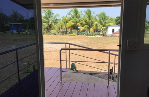 Wang Nam Yen Apartment | สวนดอกบัวรีสอร์ท Lotus Blossom Garden Resort.