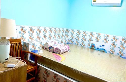 Ko Sichang House | สีชังสมายด์